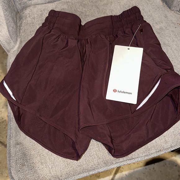 lululemon athletica Pants - 1-hour sale HOTTY HOT LR Short 4”Lined size 2